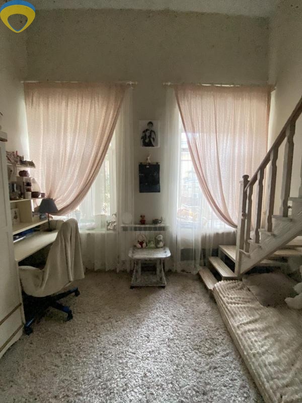 продажа многокомнатной квартиры номер A-174310 в Приморском районе, фото номер 7